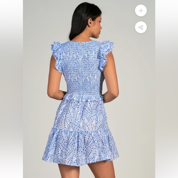 Elan V Neck Ruffle Sleeve Dress - Picture 2 of 4